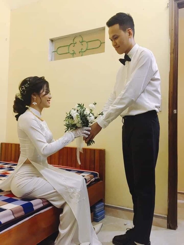 AoE: Sau 45 ngày công khai bạn gái trên facebook cá nhân, Chim Sẻ Đi Nắng chính thức làm đám hỏi - Ảnh 6. AoE: Sau 45 ngày công khai bạn gái trên facebook cá nhân, Chim Sẻ Đi Nắng chính thức làm đám hỏi - Ảnh 6.