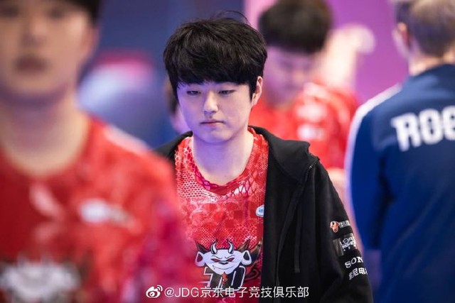 Đánh bại DAMWON nhưng JD Gaming vẫn khiến người hâm mộ LPL thất vọng - Ảnh 2. Đánh bại DAMWON nhưng JD Gaming vẫn khiến người hâm mộ LPL thất vọng - Ảnh 2.