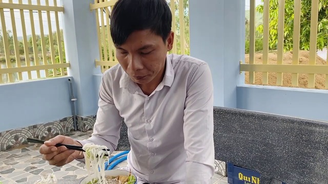 Lộc Fuho tuyên bố lập kênh mới, chỉ một ngày đã được nửa nút bạc Youtube nhưng vẫn không dám tự quay mặt mình - Ảnh 5.