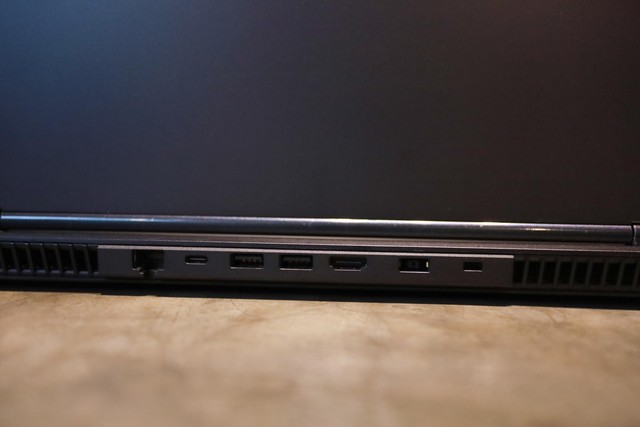 Đánh giá Lenovo Legion 5i - Laptop gaming tầm trung đỉnh của đỉnh - Ảnh 4.