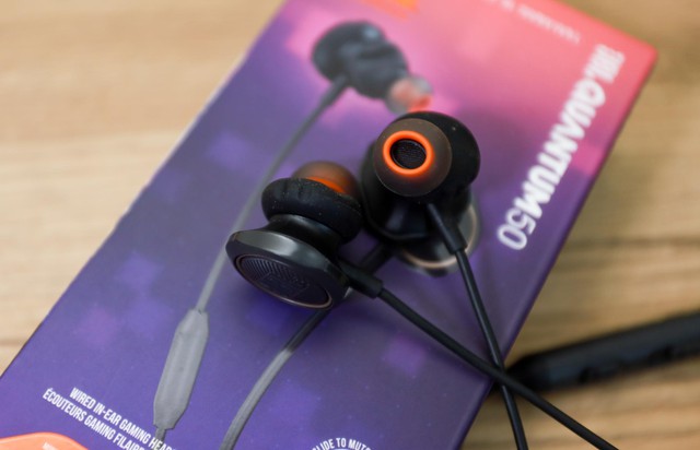 Trải nghiệm JBL Quantum 50 - Tai nghe gaming in-ear siêu ngầu đảm bảo ai nhìn cũng mê - Ảnh 6.