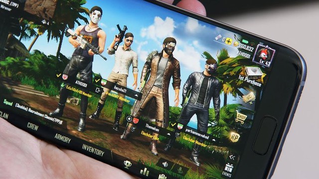 CĐM đang chia sẻ “ầm ầm”, phát cuồng với clip PUBG Mobile live-action “bụi chuối” đậm chất cô dâu tám tuổi - Ảnh 2.