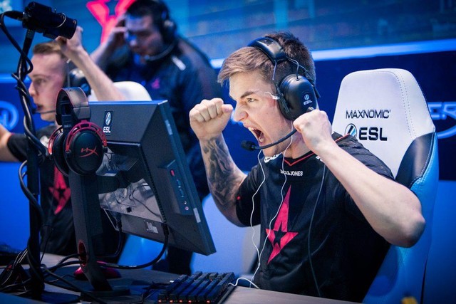 CS:GO - S1mple lên tiếng chia sẻ sau thất bại ở ESL Pro League Season 12 và lần thứ 3 nhận danh hiệu MVP dù không vô địch - Ảnh 1.