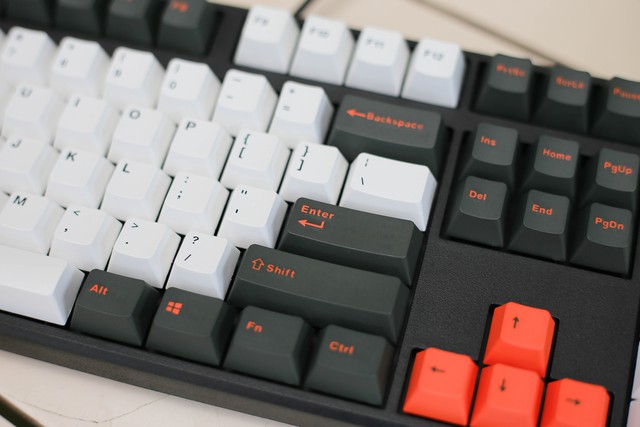 Bàn phím cơ ngon nhất trong tầm giá 2 triệu đồng: Dùng switch Cherry MX cao cấp cùng vẻ ngoài yêu ngay từ cái nhìn đầu tiên - Ảnh 1.