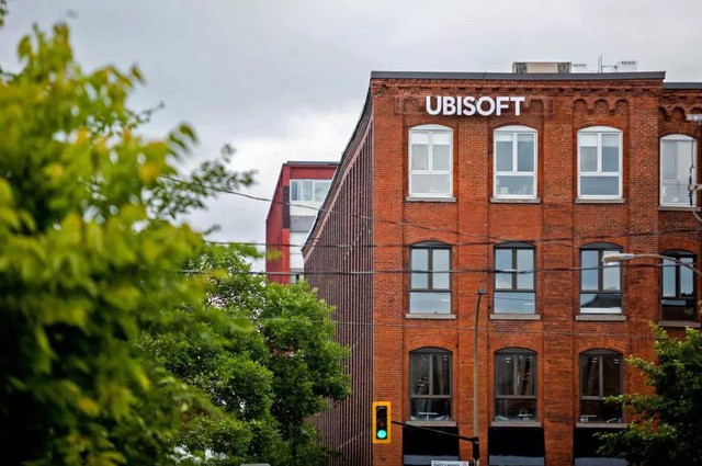 Cảnh sát vây kín trụ sở Ubisoft Montreal vì có cuộc gọi bắt giữ con tin - Ảnh 2.