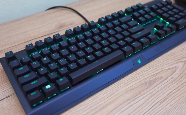 Trải nghiệm Razer BlackWidow v3 - Bàn phím cơ lung linh sắc màu đúng chất “Rắn ba đầu” - Ảnh 6.