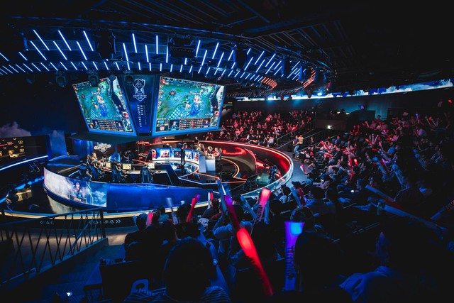 LMHT- Riot Games công bố 10 team sẽ tham dự LCK trong mùa giải 2021 Photo-1-1604293050614120465813