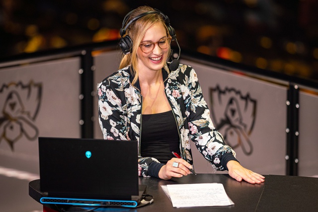 Bị chỉ trích thắng giải nhờ là phụ nữ, nữ MC Sjokz khiến mọi antifan câm lặng chỉ với câu nói này - Ảnh 6.