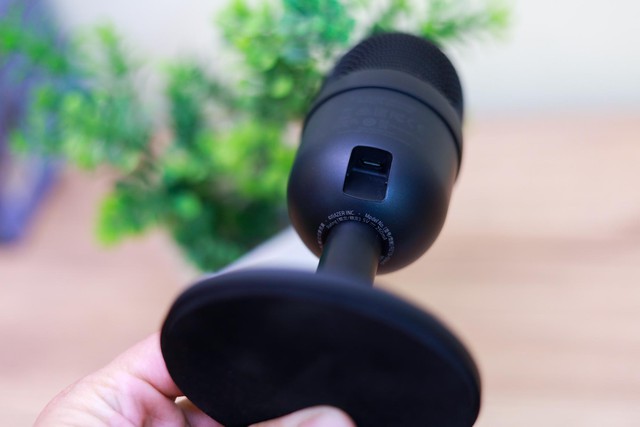 Razer Seiren Mini - Micro ‘cắm phát ăn ngay’ cực tiện lợi cho game thủ và streamer - Ảnh 3.