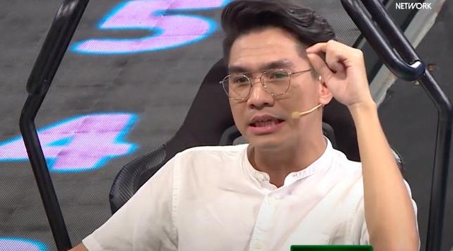 Tham gia gameshow cùng ViruSs, Pewpew bất ngờ bị chỉ trích quá ồn ào, thích thể hiện, nhận mưa gạch đá từ phía cộng đồng mạng - Ảnh 1.