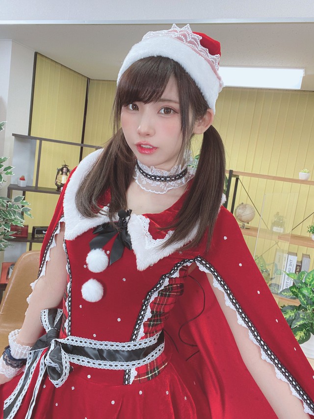 Nữ cosplayer số 1 Nhật Bản lại khoe thu nhập cuối năm, chỉ kiếm được sương sương 11 tỷ đồng năm nay - Ảnh 5.