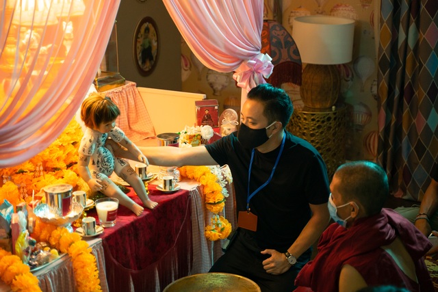 Thiên Thần Hộ Mệnh - Đạo diễn Victor Vũ thiết lập Vũ trụ Bùa Ngải đầu tiên của điện ảnh Việt Nam - Ảnh 5.