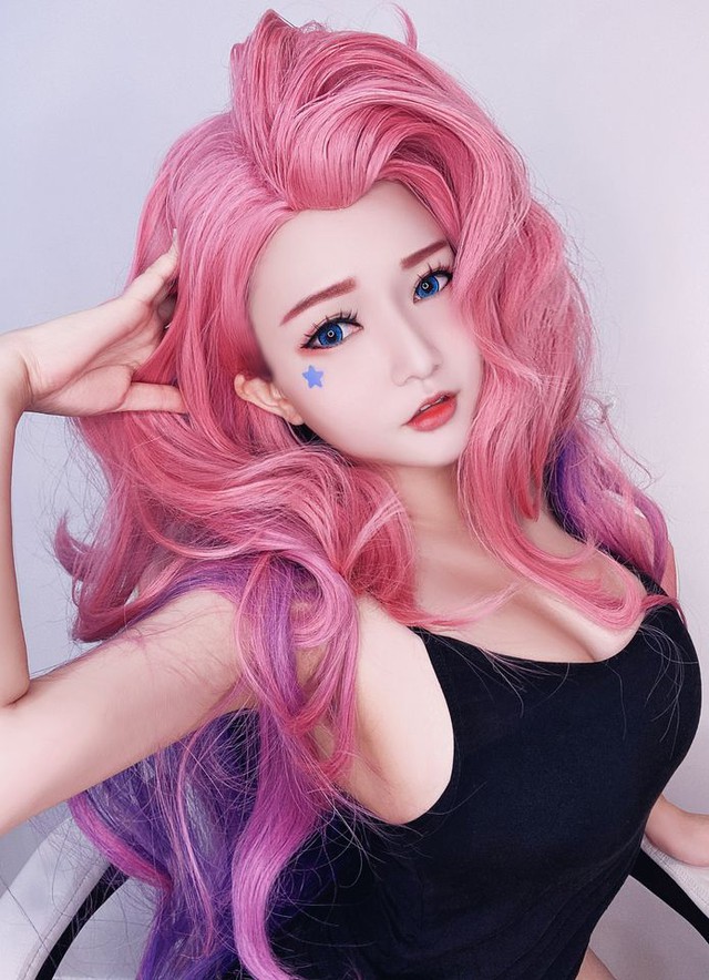 CĐM truy tìm nàng Seraphine Việt có tâm hồn “căng mọng”, được game thủ gọi là “best cosplayer in Vietnam” - Ảnh 2.