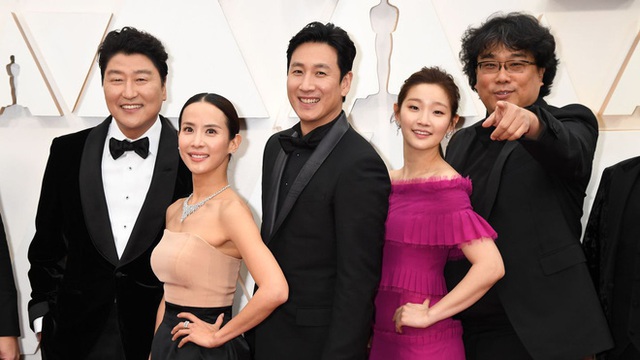 Parasite và cú ăn 3 lịch sử tại Oscar 2020: Giải to giải nhỏ đều ẵm trọn, đến chú Bong Joon Ho còn stress - Ảnh 7.