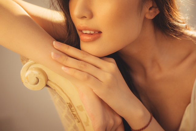 Streamer ChiChi khoe trọn thân hình nóng bỏng mắt trong bộ ảnh “Sexy cùng nắng” làm fan chao đảo - Ảnh 4.