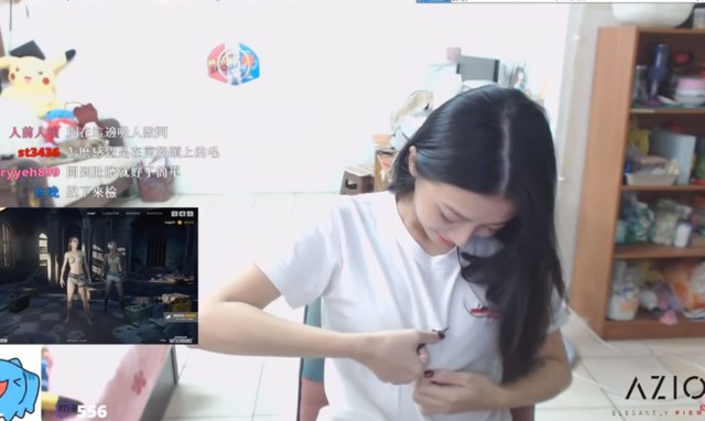 Đang bình thường tự dưng lấy dao ra cắt áo ngay trên sóng, nữ streamer khiến cộng đồng mạng sốc nặng - Ảnh 2.