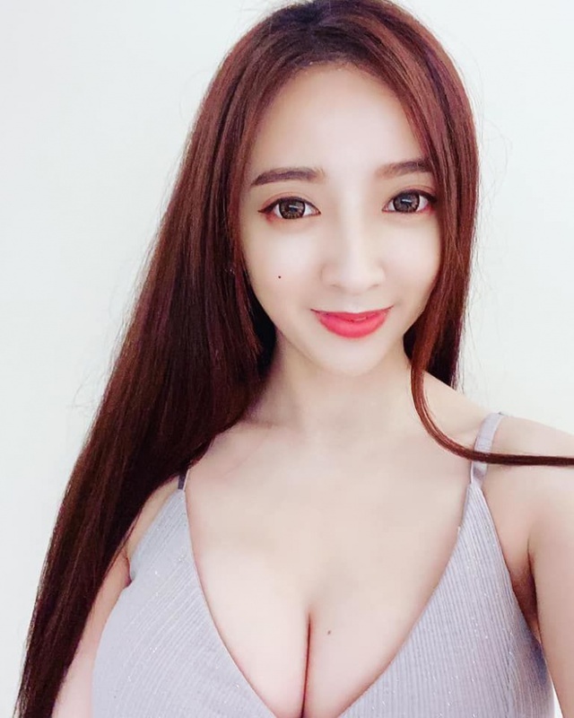 Cộng đồng mạng ngỡ ngàng trước hot girl cắt tóc cực phẩm: Thế này thì chắc một tuần đi cắt một lần mất - Ảnh 5.