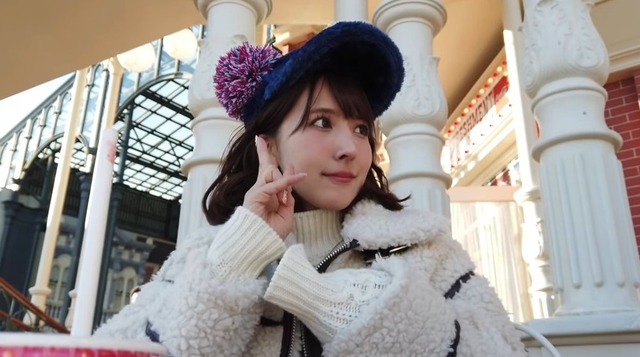 Cô Yua vlog ra mắt clip mới, khoe chuyến đi chơi tới Disneyland - Ảnh 5.