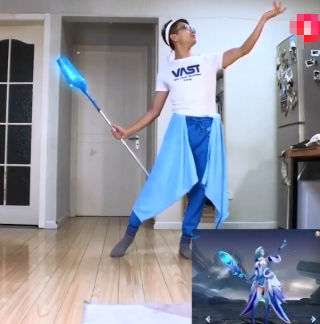 Cười “sặc nước” với bộ ảnh Cosplay dị hợm, khác người – Ai nói muốn hot thì phải là mỹ nhân? - Ảnh 6.