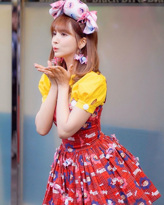 Yua Mikami nhá ảnh nằm tạo dáng trên giường, fan hâm mộ vào khen nức nở - Ảnh 2. Yua Mikami nhá ảnh nằm tạo dáng trên giường, fan hâm mộ vào khen nức nở - Ảnh 2.
