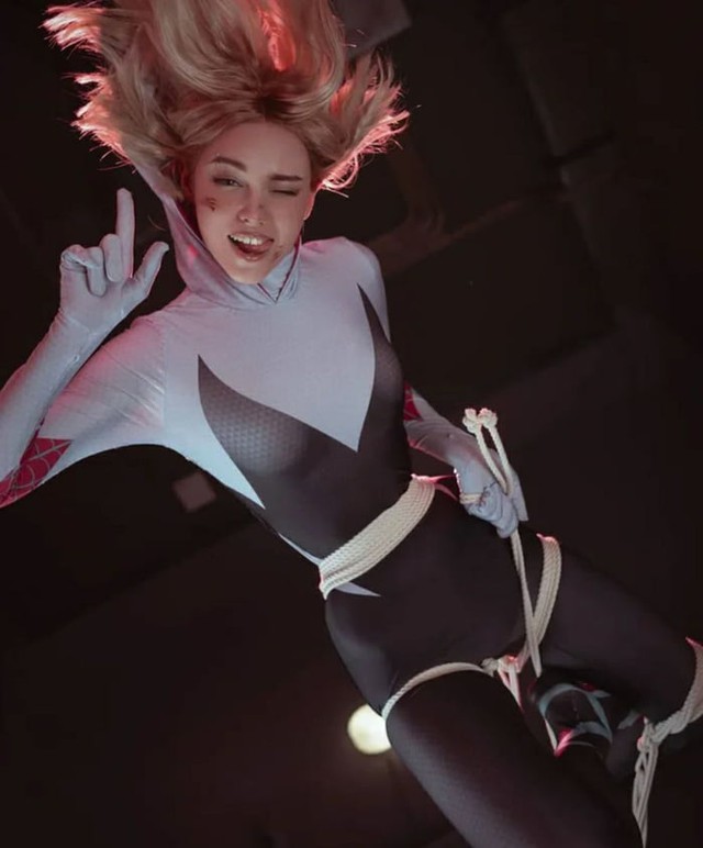 Chiêm ngưỡng bộ ảnh cosplay Spider-Gwen xuất thần của Shirogane-sama - Ảnh 10.