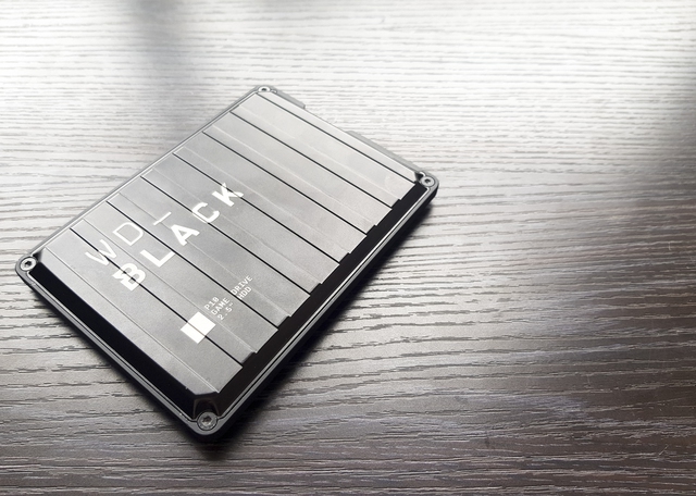 Ngoại hình thực sự ngầu của WD Black P10 là một điểm nhấn lớn