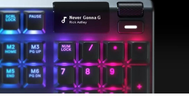 Màn hình OLED khá đỉnh của Steelseries Apex 5