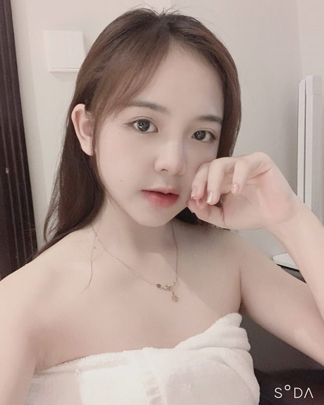 Thời nào còn được gắn mác hot girl tiểu học, giờ đây cô nàng lột xác, gợi cảm tới khó nhận ra - Ảnh 7.