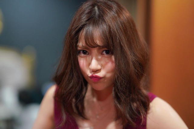 Ngắm chân dung Karen Kaede, cô nàng xinh đẹp mà nhí nhố nhất làng phim 18+ Nhật Bản - Ảnh 2.