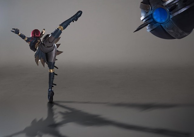 Choáng với Orianna Thép Gai phiên bản cosplay đẹp siêu thực: Những bức ảnh kể chuyện, chuyện một đời đau thương - Ảnh 18.