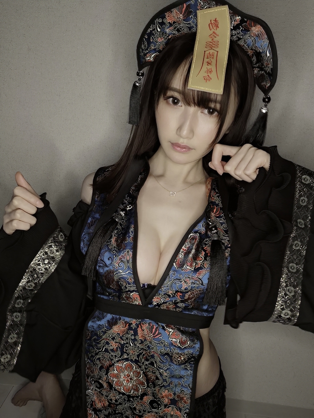 Ngắm chân dung đầy quyến rũ của Sora Amakawa, mỹ nhân 18+ Nhật Bản yêu thích cosplay - Ảnh 10.
