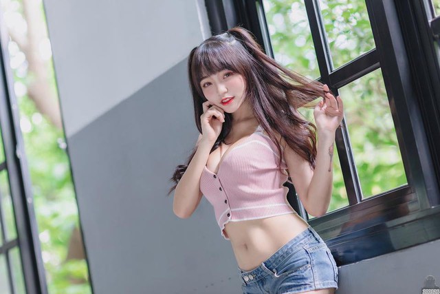 Nổ mắt với thân hình bốc lửa của Lin Xiang - hot streamer nổi tiếng của Đài Loan - Ảnh 13.