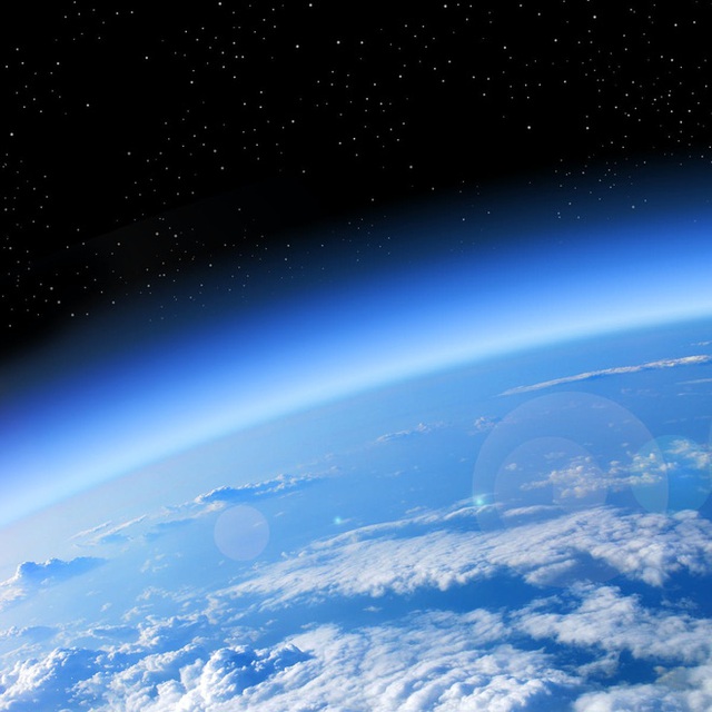 Tại sao lỗ hổng tầng ozone tại Bắc Cực vừa đột ngột đóng lại? - Ảnh 1.