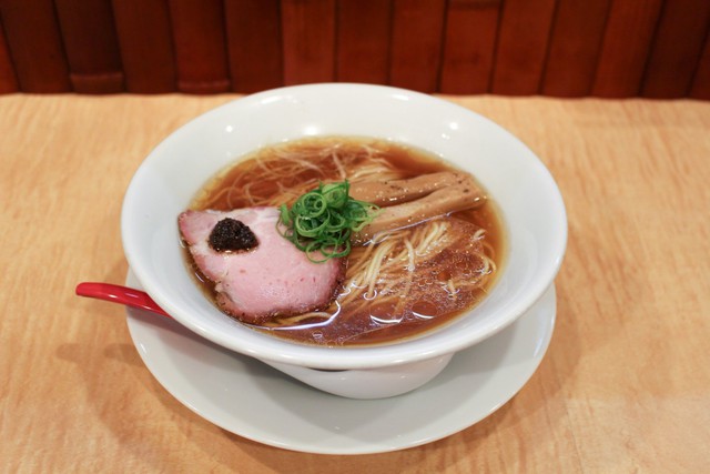 Góc ẩm thực: Điểm danh những tiệm mì ramen nổi tiếng nhất Nhật Bản (P.2) - Ảnh 5.