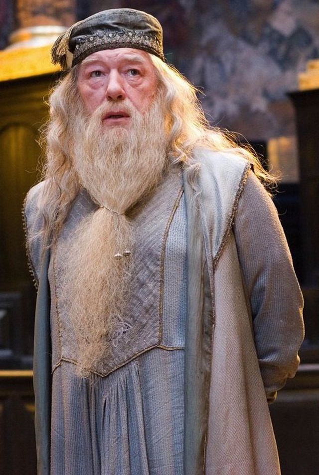 Tác giả Harry Potter và loạt “phốt” để đời: Trêu chọc kinh nguyệt người chuyển giới nhưng thích lôi giới tính cụ Dumbledore ra để câu like? - Ảnh 3.