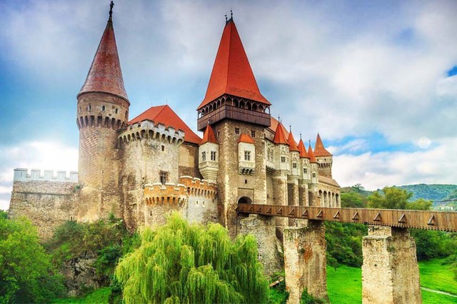 Top 4 điều có thể bạn chưa biết về Transylvania - vùng đất của ma cà rồng Dracula - Ảnh 4.
