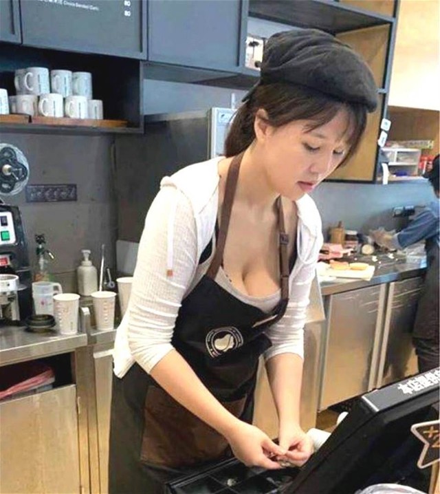 Cộng đồng mạng bất ngờ với cô chủ quán cafe xinh như hot girl, tưởng là chụp ảnh làm màu hóa ra công việc thật - Ảnh 4.