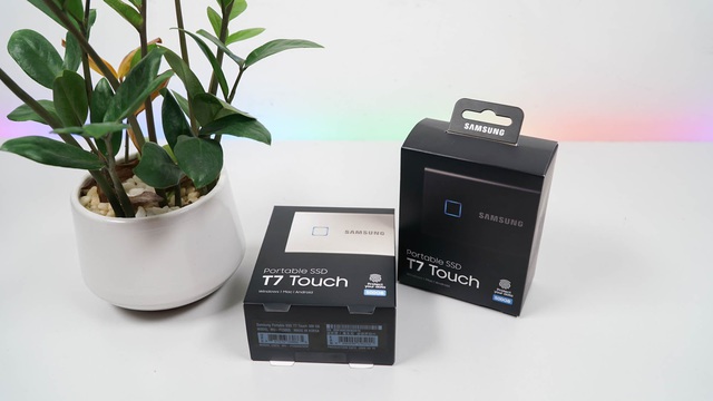 Samsung T7 Touch - SSD di động chuyên lưu trữ game và “tài liệu học tập” cho game thủ - Ảnh 1.