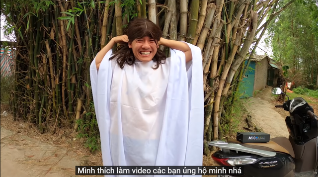 Giả làm ma nữ troll em gái, con trai bà Tân Vlog vẫn bị chỉ trích vì nghịch dại, clip lộ rõ sự dàn dựng - Ảnh 1.