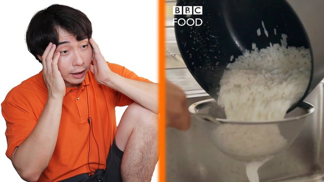 Show ẩm thực Anh dạy nấu ăn như xúc phạm khán giả châu Á: Cơm rang trứng đem luộc rồi mới rang? - Ảnh 2.
