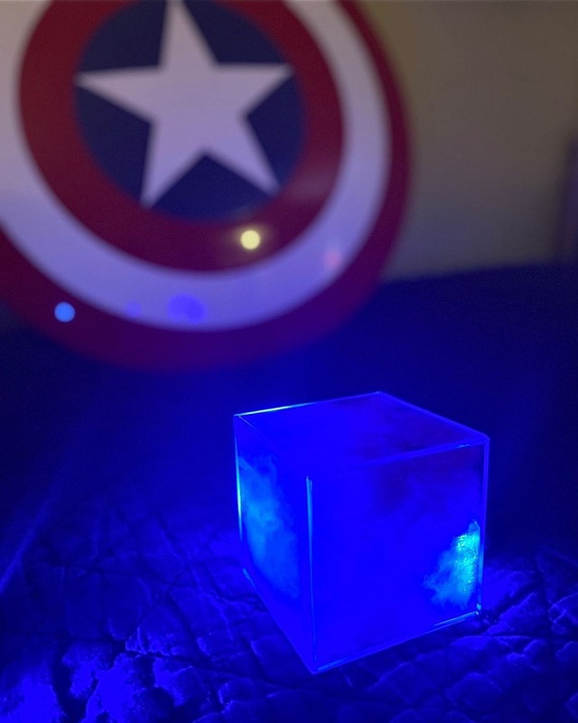 Ngỡ ngàng với những khối Tesseract tuyệt đẹp do fan Marvel tự chế tạo từ vật dụng thường ngày - Ảnh 6.