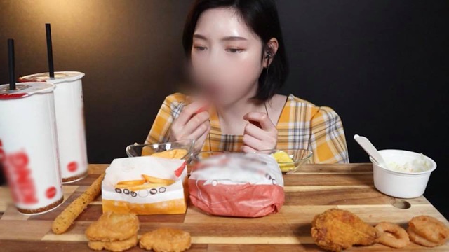 Mệt mỏi vì bị tố nhè đồ ăn, nữ Youtuber Mukbang gửi tâm thư giãi bày, đăng clip full không che không chỉnh sửa chứng minh trong sạch - Ảnh 3.