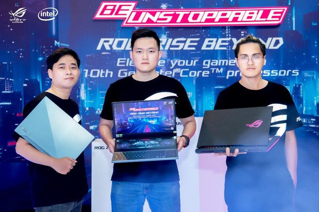 ASUS ra mắt dàn siêu laptop gaming, đỉnh nhất là ROG Zephyrus Duo 15: Core i9 gen 10, màn hình 144-300hz, giá từ 80 triệu đồng - Ảnh 1.