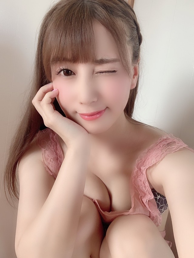 Ngắm dung nhan của Minami Hatsukawa, mỹ nhân 18+ quyến rũ của xử sở hoa anh đào - Ảnh 2.