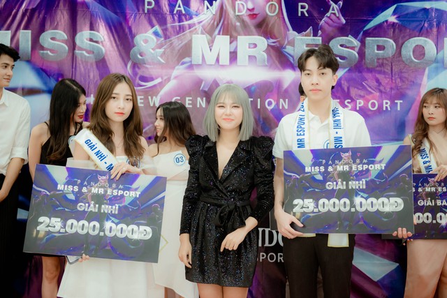 Toàn cảnh buổi Chung kết Mr & Miss Esports 2020 - Ngôi vị King and Queen đã tìm ra chủ nhân xứng đáng - Ảnh 5.