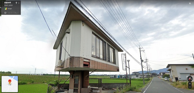 Độc đáo ngôi nhà hình nấm tại Nhật Bản gây sốt cộng đồng mạng vì kiến trúc khá kỳ dị - Ảnh 1.