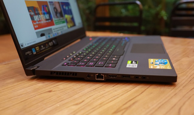 Laptop Asus ROG Zephyrus M15 - Laptop gaming mạnh mẽ nhưng vẫn mỏng nhẹ như người mẫu - Ảnh 5.