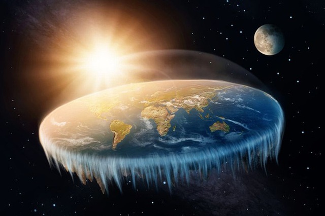 Các nhà lý thuyết Trái Đất phẳng bị bắt sau khi cố gắng chèo thuyền đến rìa thế giới - Ảnh 1.