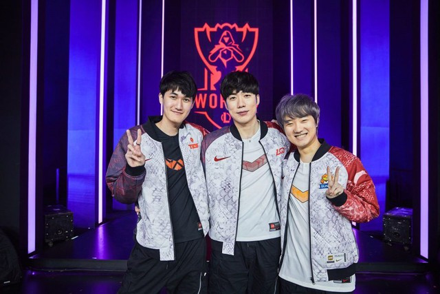 Bên lề CKTG 2020 - 4/5 thành viên cũ của Flash Wolves sẽ tới Thượng Hải dưới 4 màu áo khác nhau - Ảnh 1.