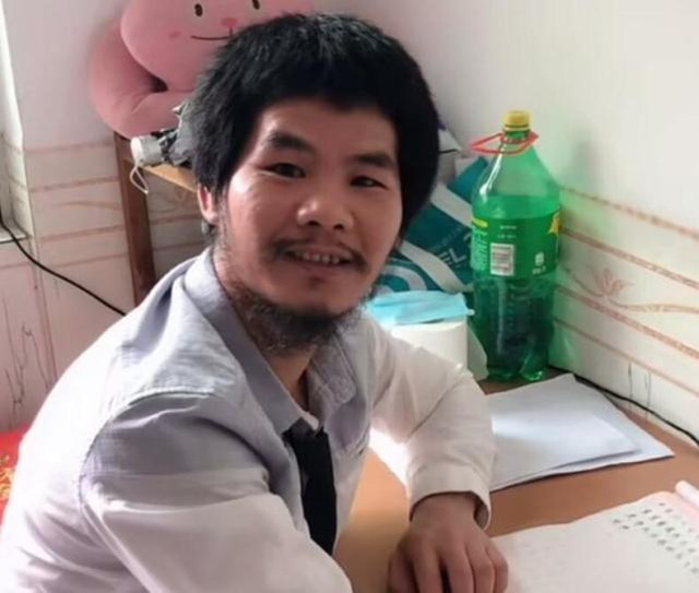 Chỉ thích trộm cắp để được vào tù với tuyên bố thích ở trại hơn nhà, anh chàng bất ngờ được mời làm streamer, kiếm hơn 300 triệu mỗi tháng - Ảnh 1. Chỉ thích trộm cắp để được vào tù với tuyên bố thích ở trại hơn nhà, anh chàng bất ngờ được mời làm streamer, kiếm hơn 300 triệu mỗi tháng - Ảnh 1.